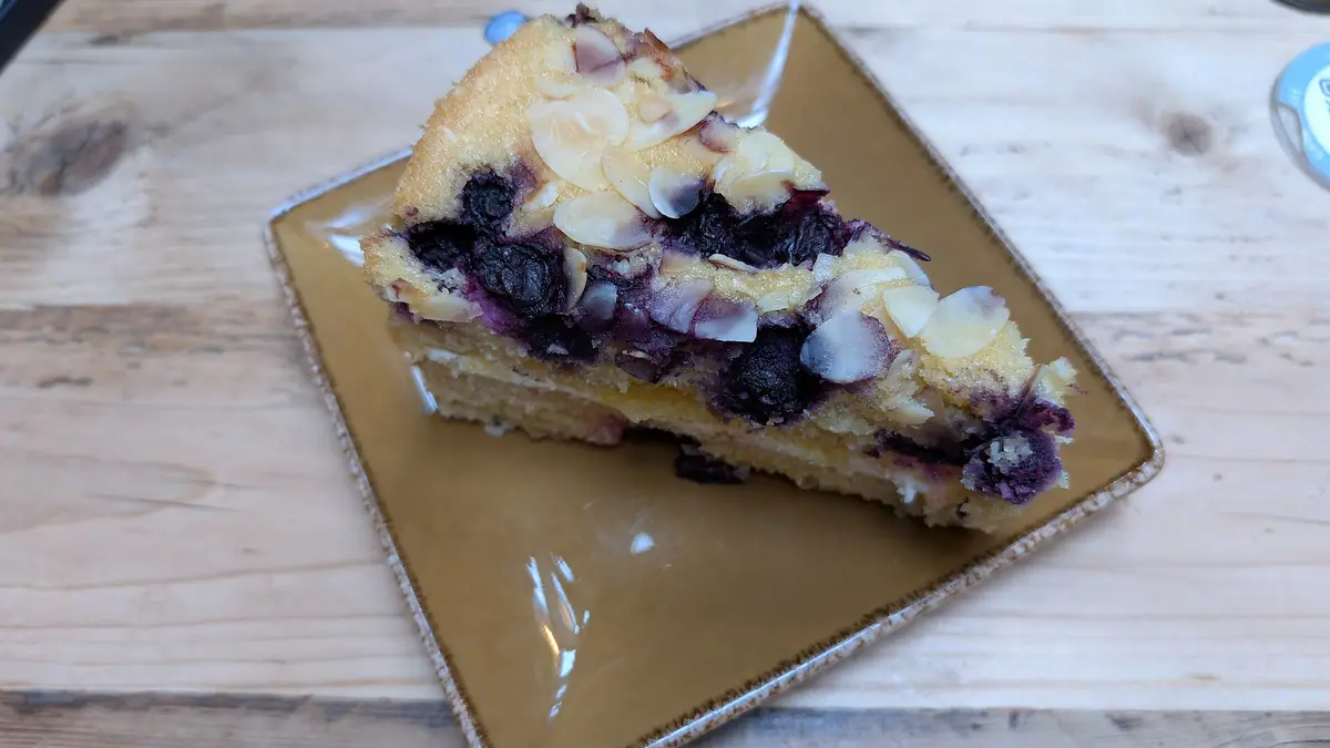 Plain Oh Cakes – cake shop in Freezywater, London